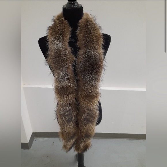 Real Fur - Picture 6 of 13